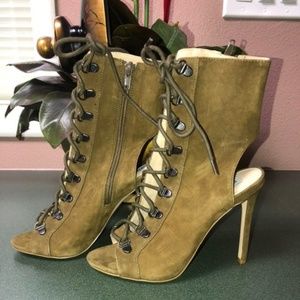 PRICE DROP❣️Steve Madden - Women's Heels
